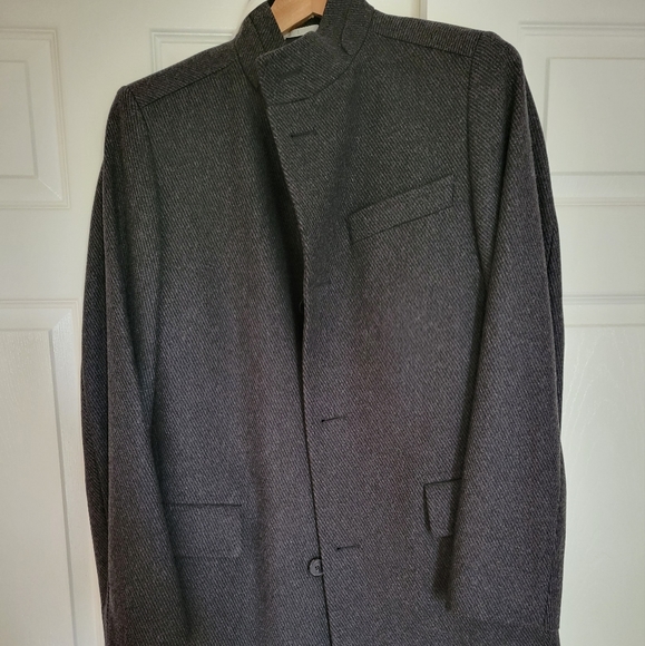 Hugo boss coat - Picture 3 of 8